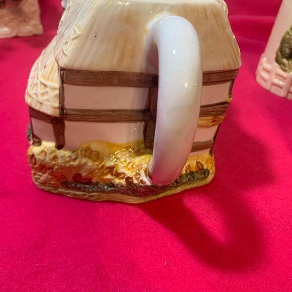 Annie Rowe Teapot -Autumn Cottage-Village with Mugs Set - Picture 9 of 16